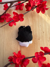 Load image into Gallery viewer, Sua Plush Without Cape On Back