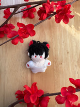 Load image into Gallery viewer, Alien Stage Mini Plushies &amp; Capes
